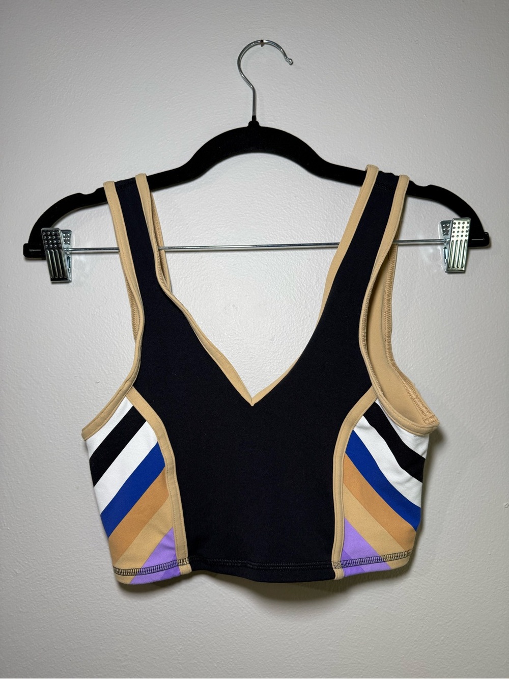 Free people movement Women’s Colorblock V-Neck Crop Tank Top - Black & Tan